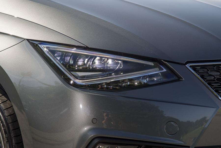 Детали экстерьера Seat Ibiza Xcellence 2017 года  (UK) (фото 6 из 38)
